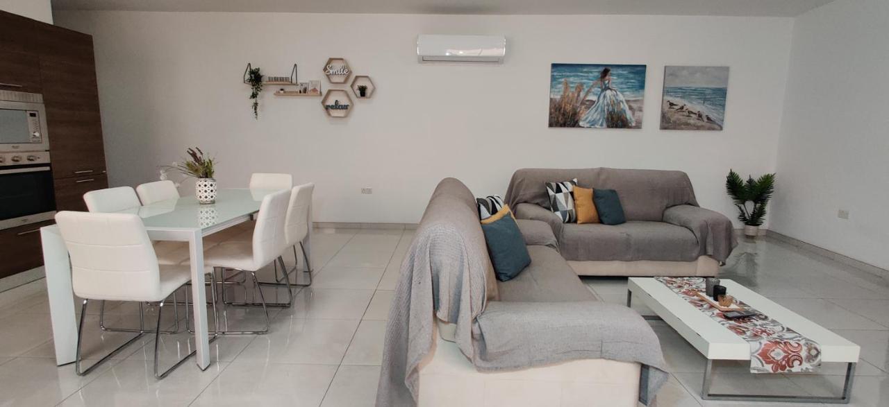 Lorenza Letting Maisonette Marsaxlokk Eksteriør billede